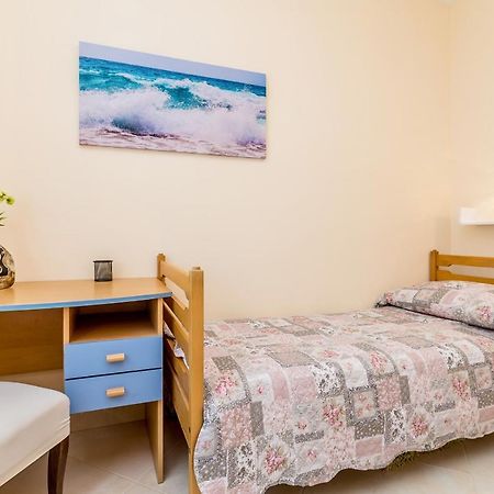 Apartman Vesna Malinska Exterior foto