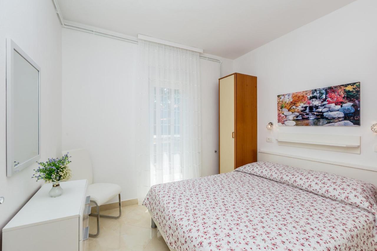 Apartman Vesna Malinska Exterior foto
